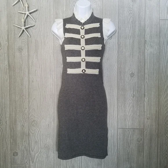 Twelve by Twelve Dress XS Gray Military Pearls Sleeveless - Picture 9 of 9